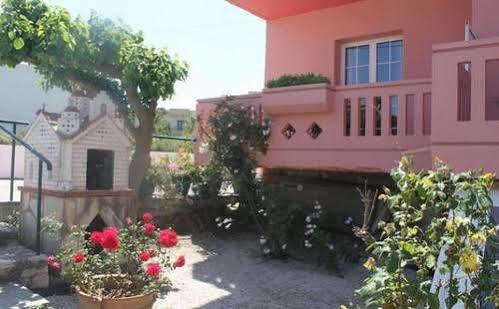Yannis Pothoulakis Apartments Almirida Екстериор снимка
