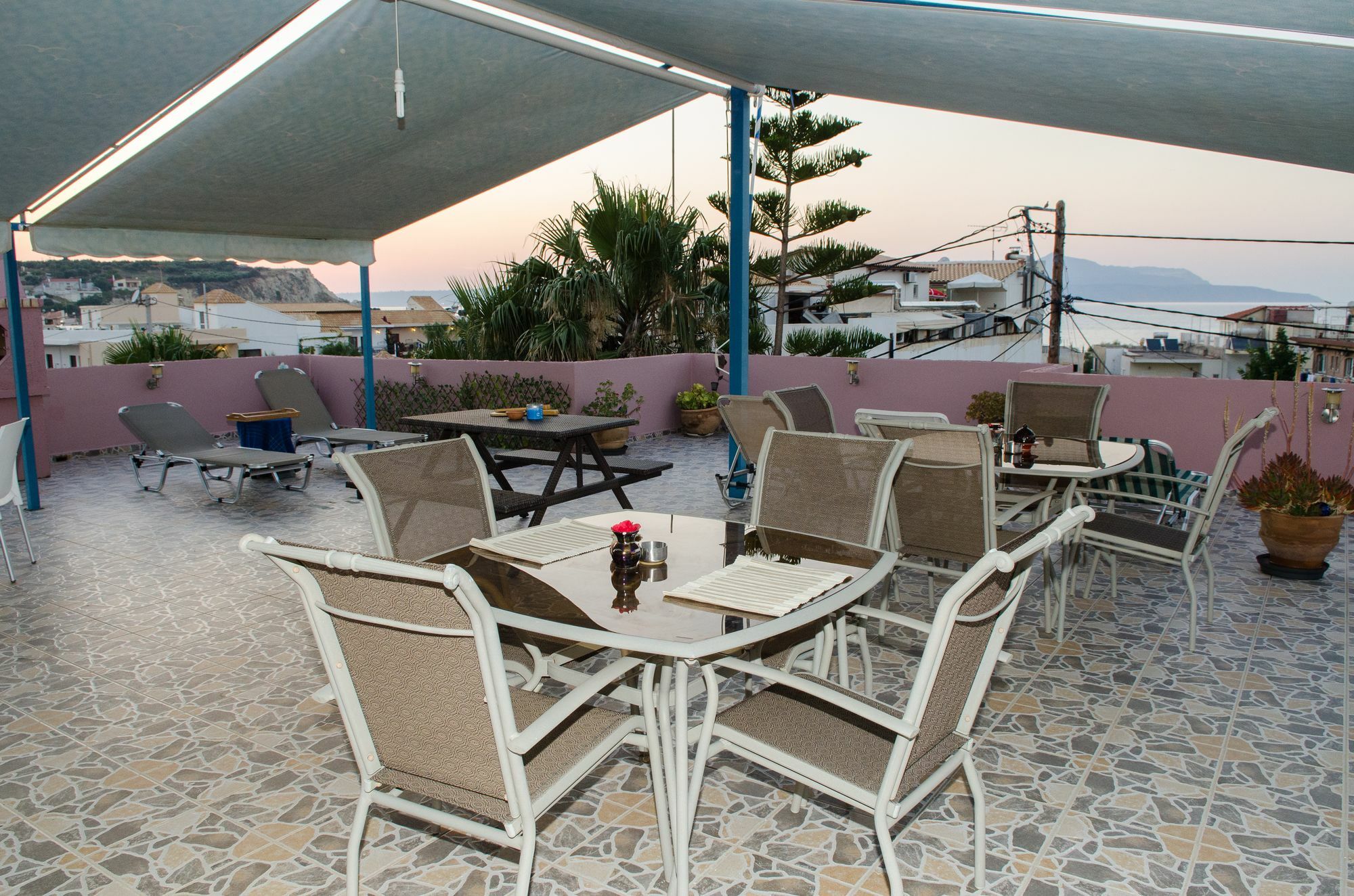 Yannis Pothoulakis Apartments Almirida Екстериор снимка